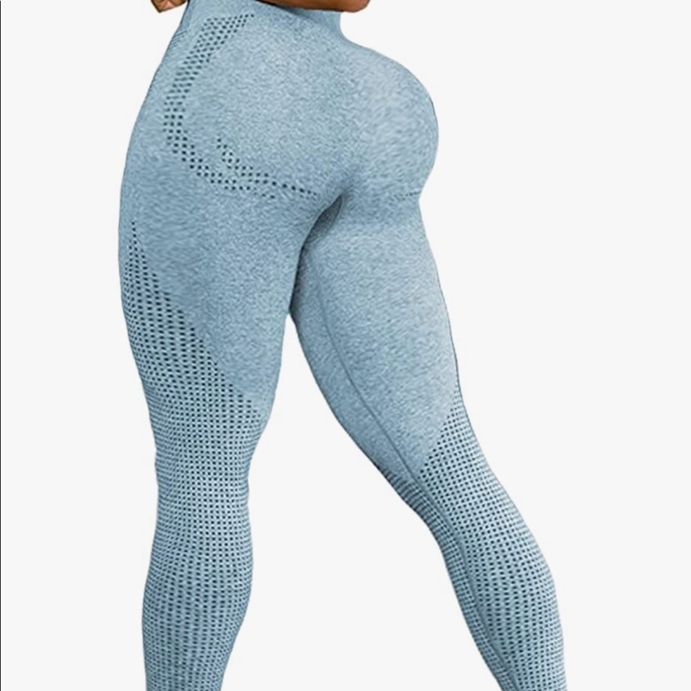 Seamless blue contour workout leggings